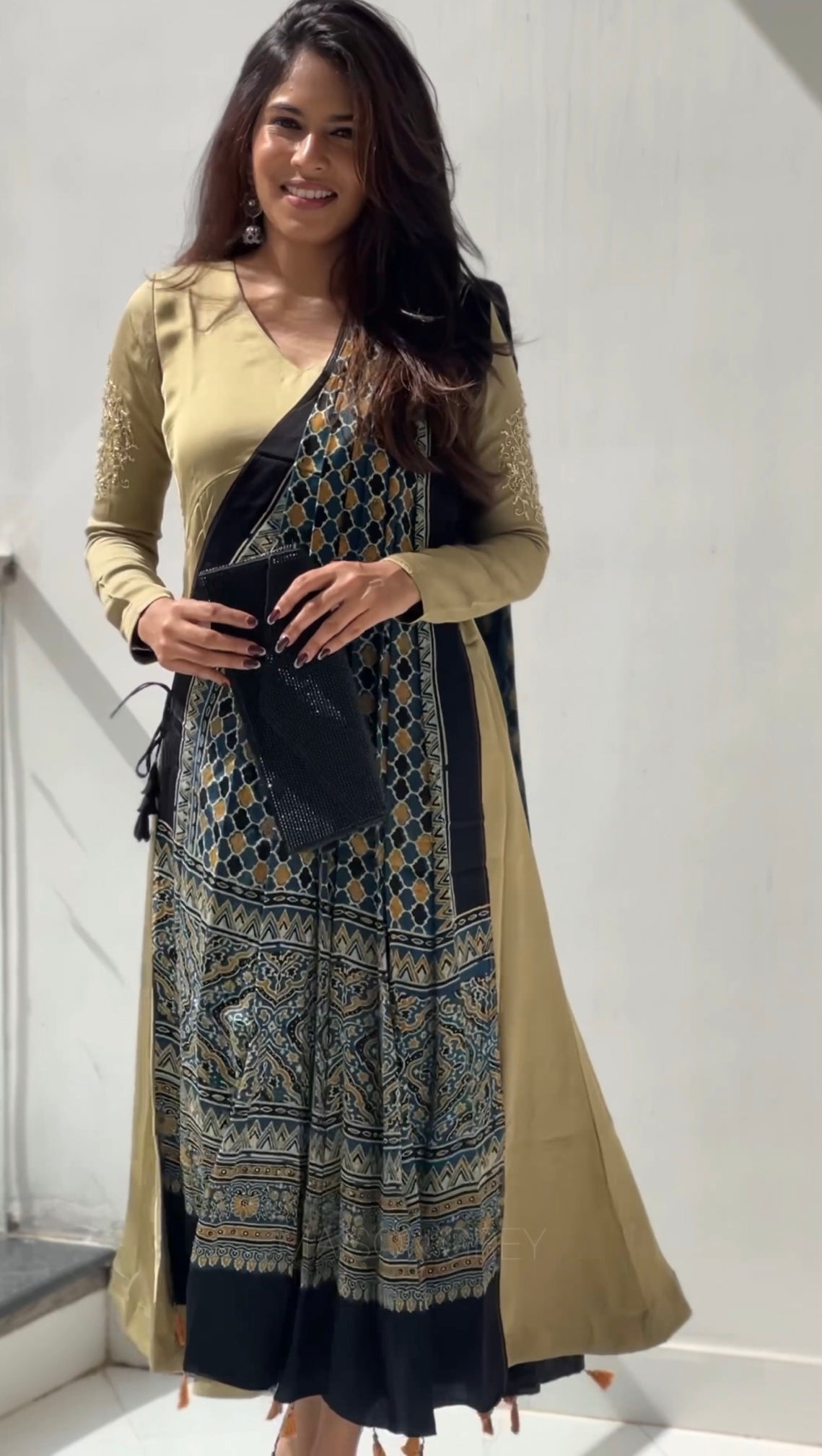 Anarkali with Draped Shawl 6